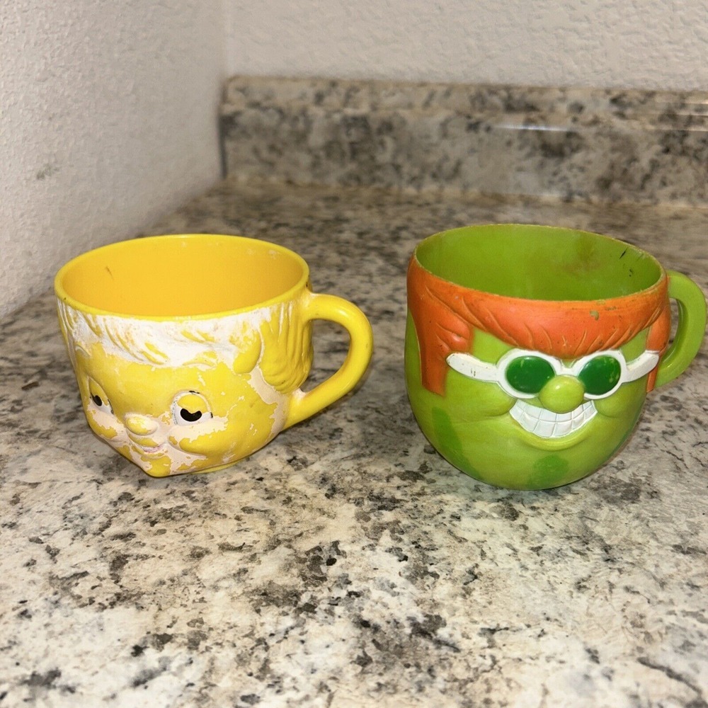 Vintage Pillsbury 'With it Watermelon' Funny Face Mug plastic cup 1974 D1‎